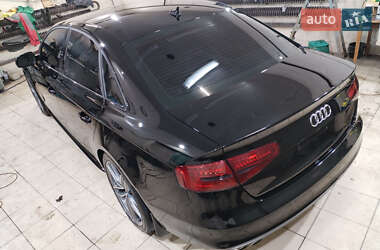 Седан Audi A4 2014 в 