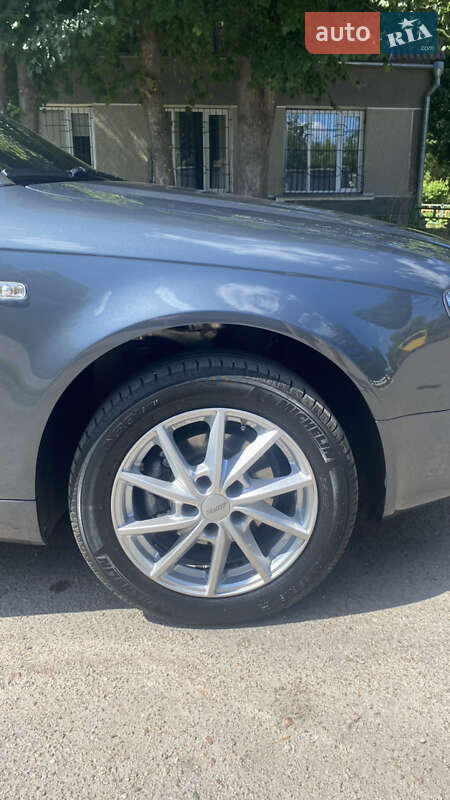 Седан Audi A4 2006 в Коростышеве