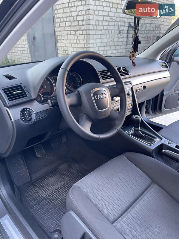 Седан Audi A4 2006 в Коростышеве