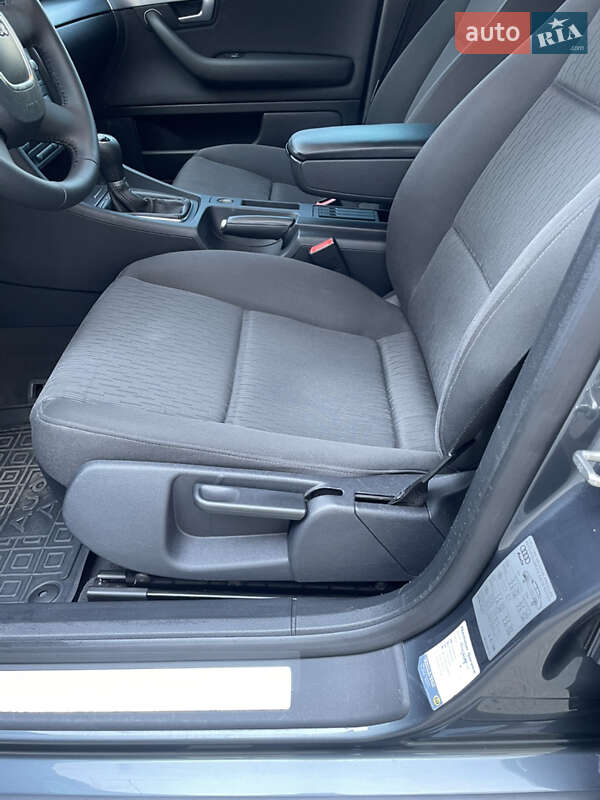 Седан Audi A4 2006 в Коростышеве