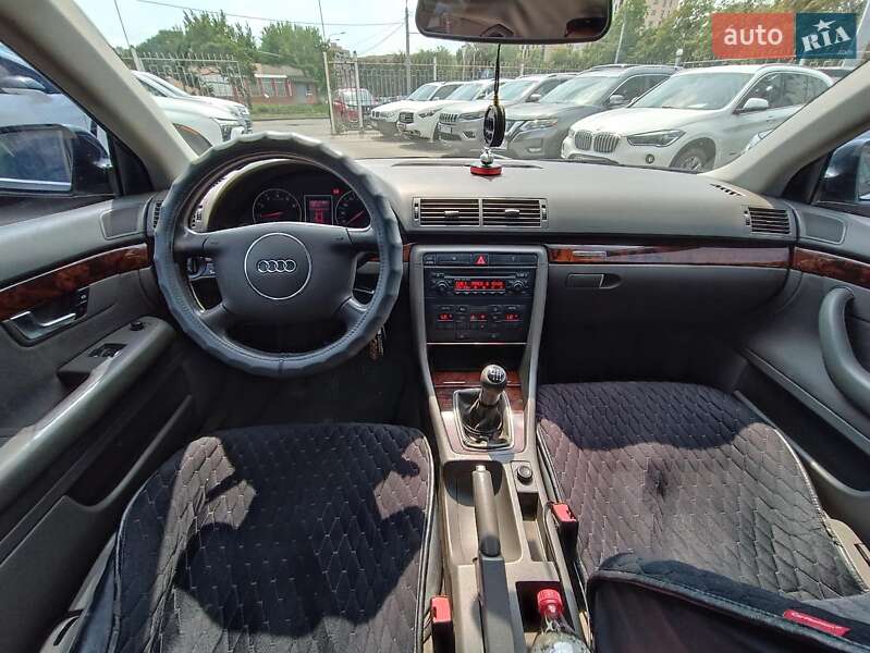 Седан Audi A4 2005 в Харкові
