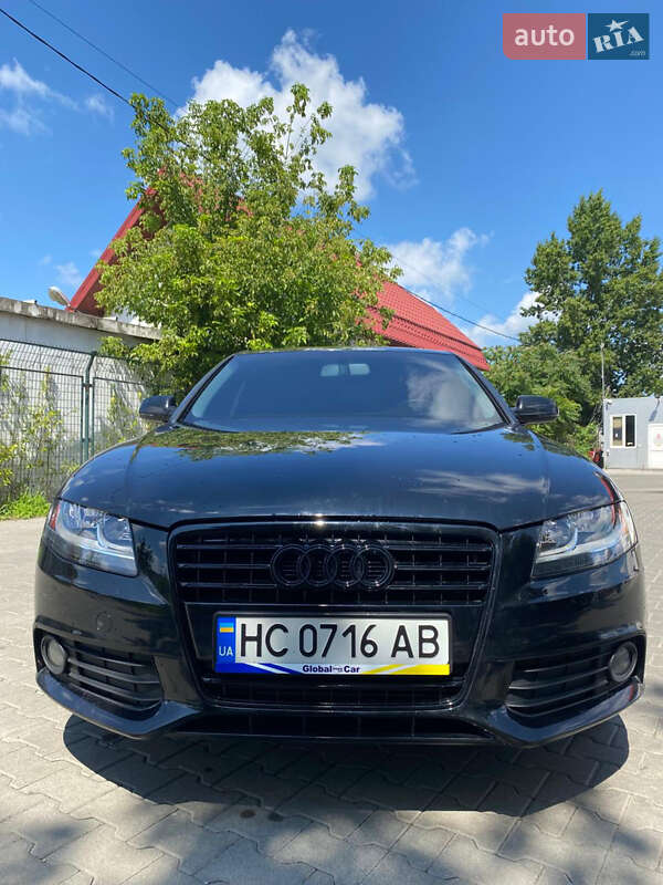 Седан Audi A4 2011 в Львові