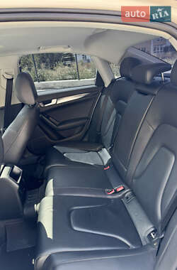 Седан Audi A4 2013 в 