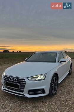 Седан Audi A4 2017 в Киеве