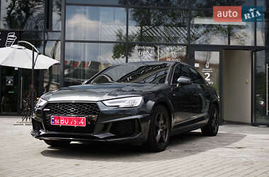 Седан Audi A4 2018 в 