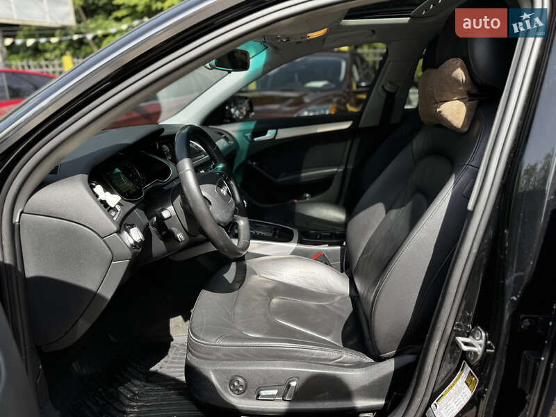 Седан Audi A4 2013 в Львові
