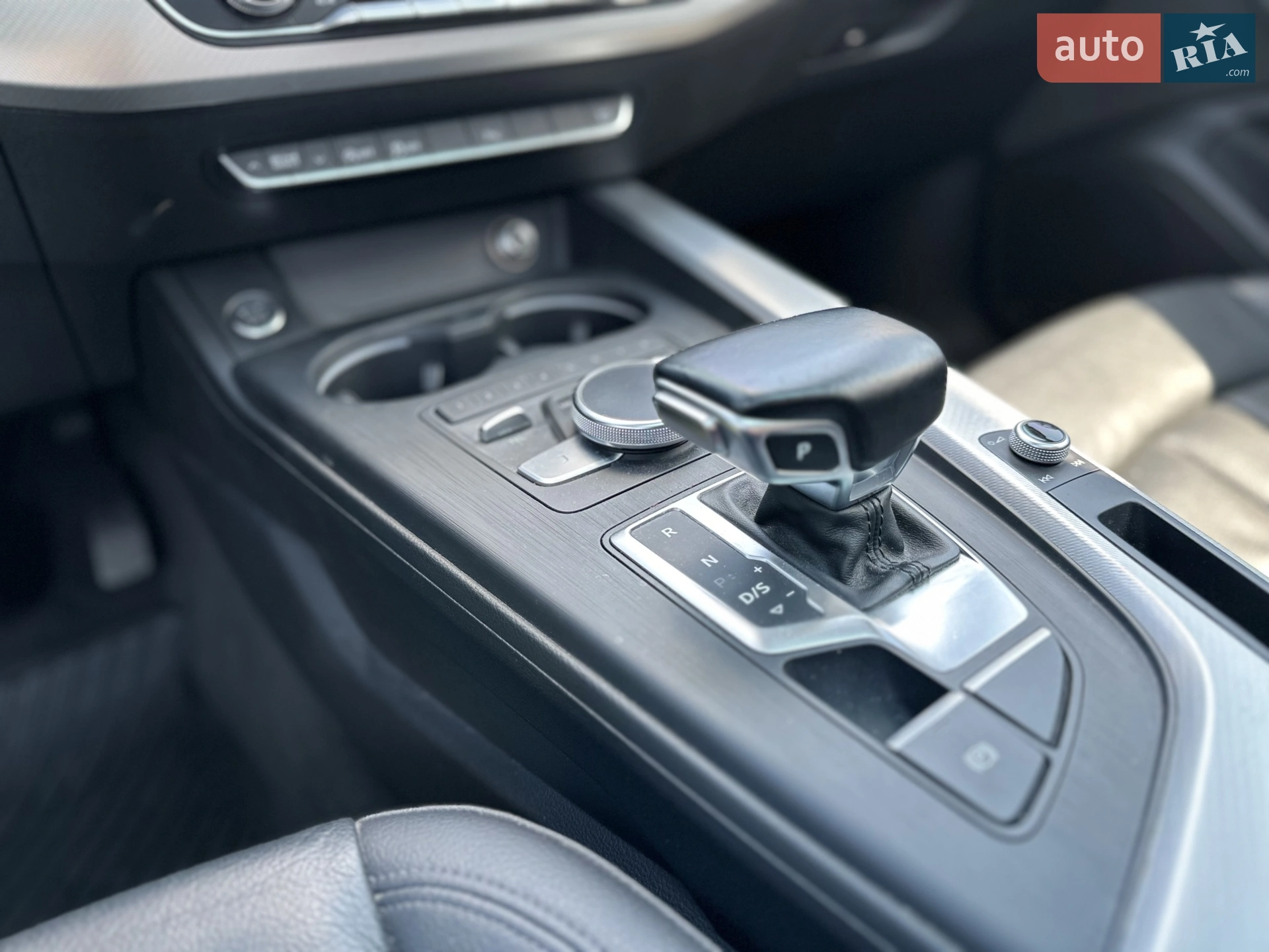 2016 Audi A4 - мініатюра 32