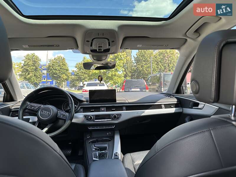 Седан Audi A4 2016 в Хмельницком