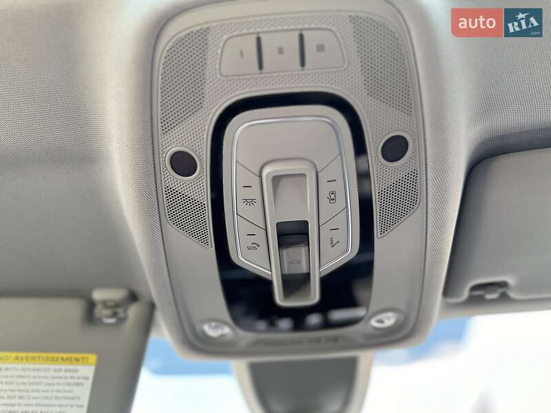 Седан Audi A4 2016 в Хмельницком