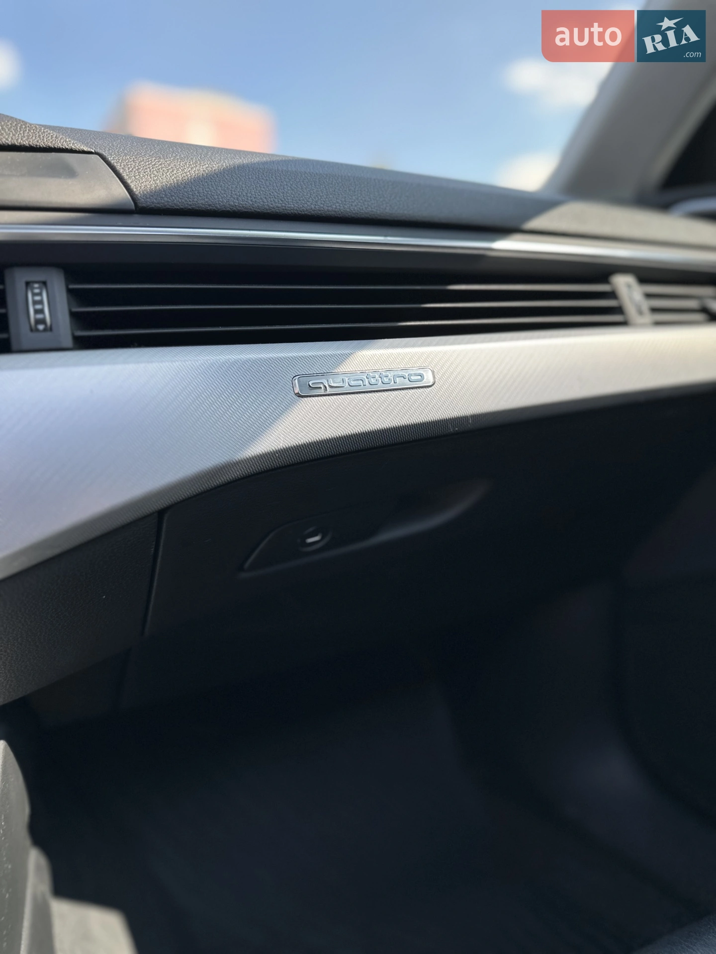 2016 Audi A4 - мініатюра 39