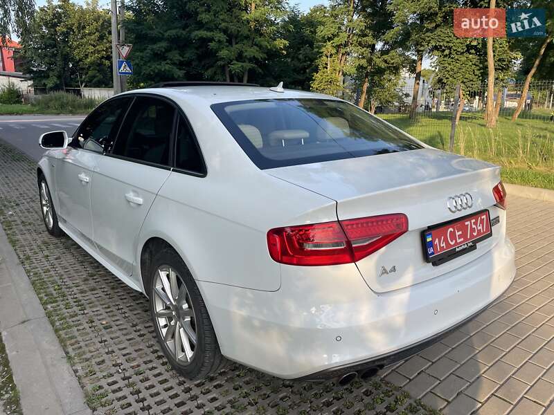 Седан Audi A4 2014 в Львові