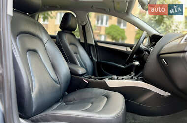 Седан Audi A4 2012 в 