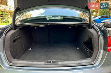 Седан Audi A4 2012 в 