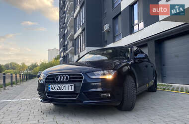 Седан Audi A4 2012 в 