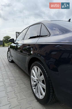 Седан Audi A4 2016 в 