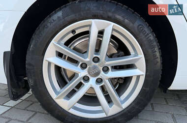 Седан Audi A4 2016 в 
