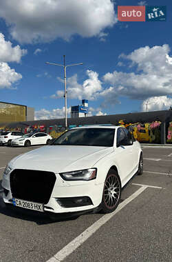 Седан Audi A4 2012 в 