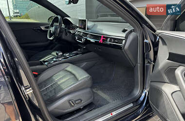 Седан Audi A4 2016 в 