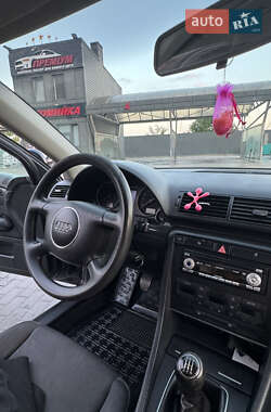 Универсал Audi A4 2004 в 