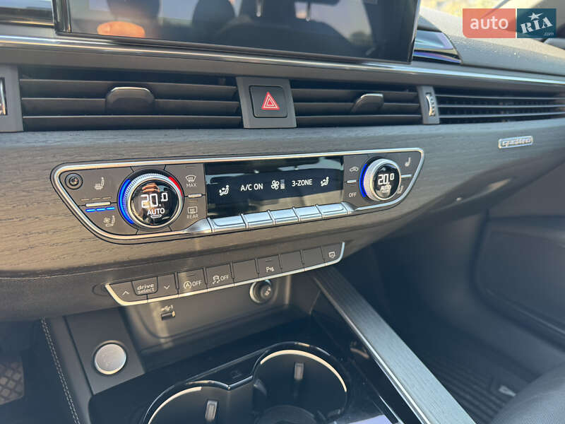 Седан Audi A4 2021 в Києві