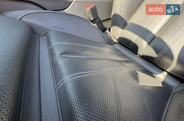 Седан Audi A4 2021 в 