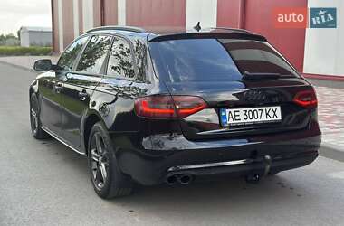 Универсал Audi A4 2013 в 