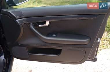 Седан Audi A4 2001 в 