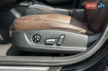 Седан Audi A4 2013 в 
