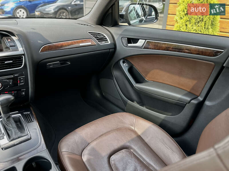 Седан Audi A4 2013 в Шептицькому