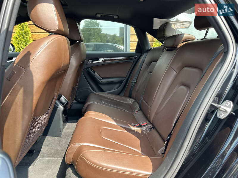 Седан Audi A4 2013 в Шептицькому