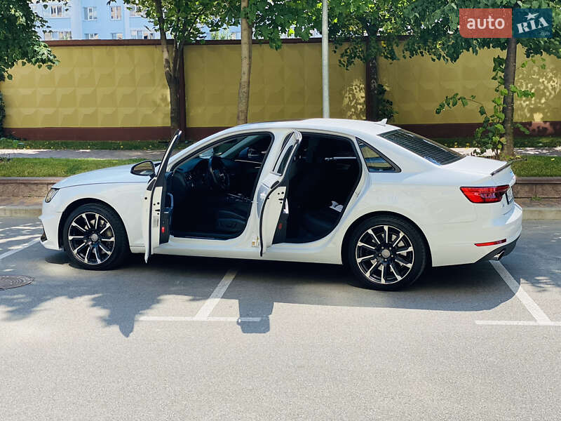 Седан Audi A4 2016 в Києві