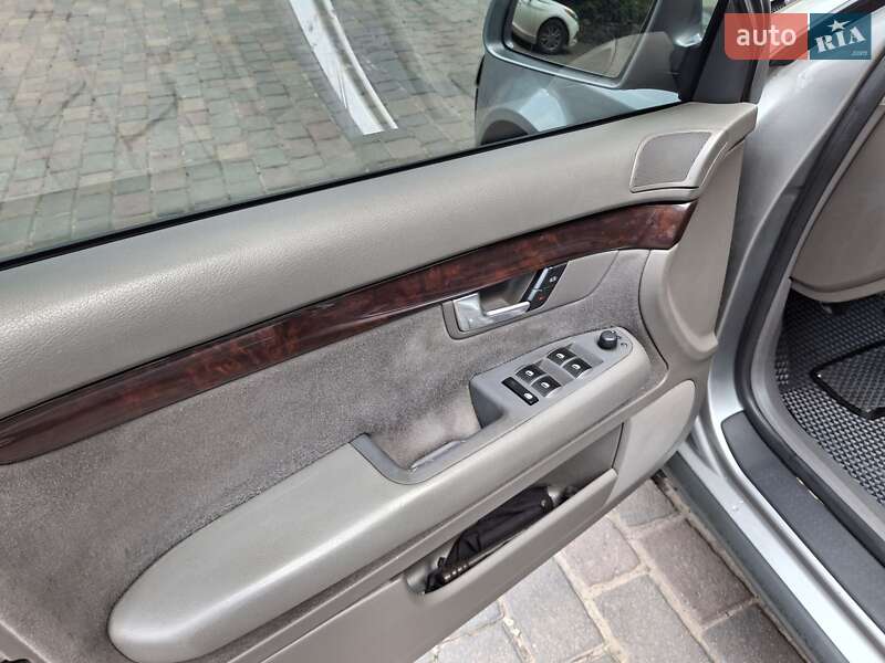 Седан Audi A4 2003 в Харькове