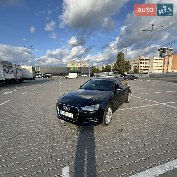 Седан Audi A4 2016 в Киеве