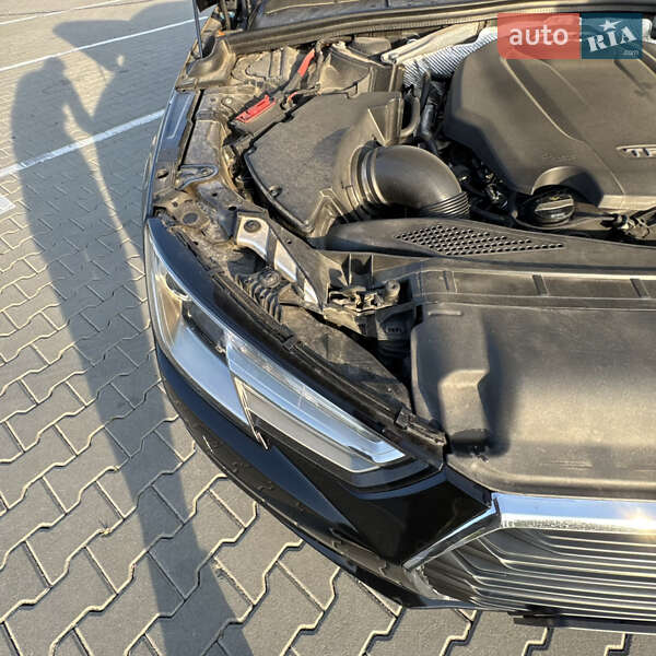 Седан Audi A4 2016 в Киеве