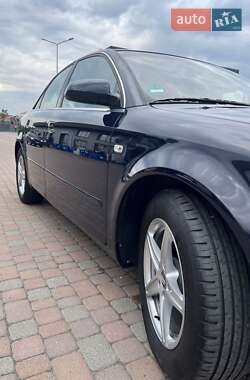 Седан Audi A4 2003 в 
