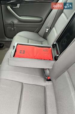 Седан Audi A4 2003 в 