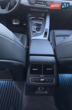 Седан Audi A4 2017 в 