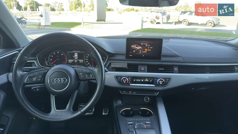 Седан Audi A4 2017 в Львові