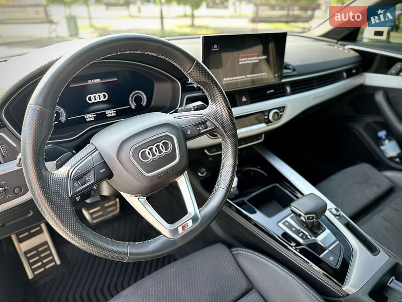 Седан Audi A4 2022 в Запорожье