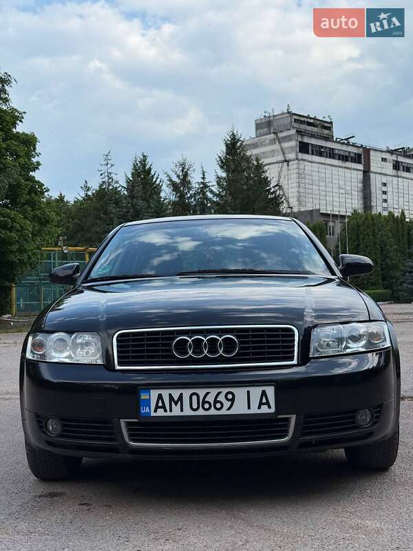 Седан Audi A4 2001 в Житомире