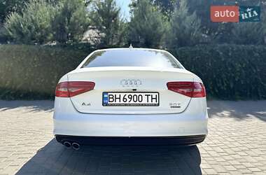 Седан Audi A4 2015 в 