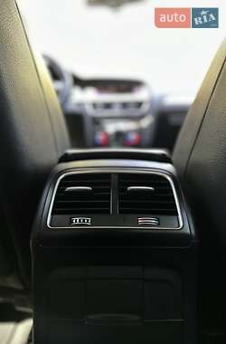 Седан Audi A4 2015 в 