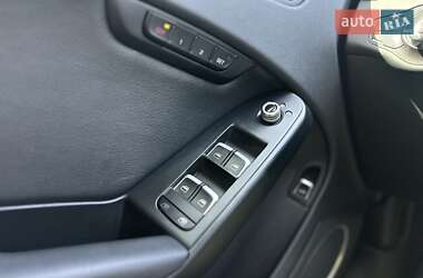Седан Audi A4 2015 в 