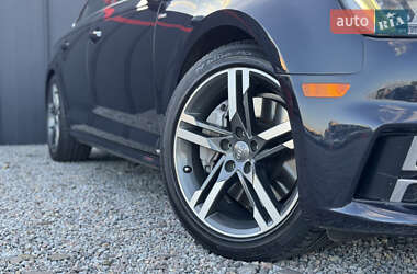 Седан Audi A4 2016 в 