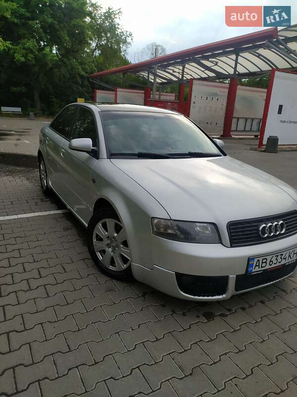 Седан Audi A4 2001 в Ладижині