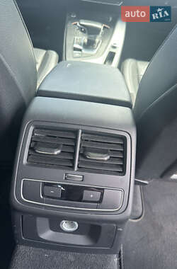 Седан Audi A4 2016 в 