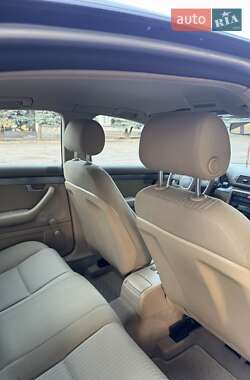 Седан Audi A4 2005 в 