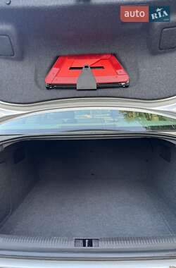 Седан Audi A4 2005 в 