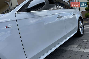 Седан Audi A4 2015 в 