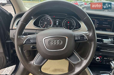Седан Audi A4 2012 в 